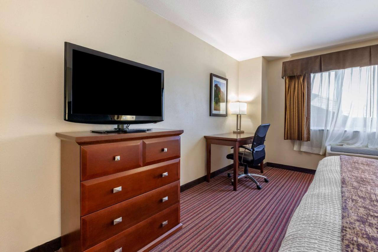 Best Western PLUS Sparta Trail Lodge Exterior foto